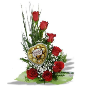 Delicado Arreglo Para esa Mamá Especial 6 Rosas Rojas y Chocolate
