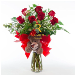 Florero de 12 Rosas Rojas con Base de Vidrio y Peluche