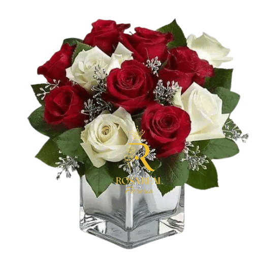 Elegancia y Estilo Centro de Mesa con 12 Rosas