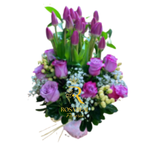 Arreglo de 3 Rosas blancas y 5 Tulipanes morados, flores frescas para regalar, Rosa Real Florería